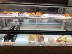 面包甜点陈列柜-科学家咖啡(海岸城店)