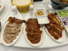 -大鸭梨烤鸭店(金顶街店)