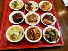 -蓝田九大碗民俗食府(蓝田店)