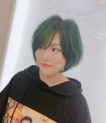 -PE SALON 