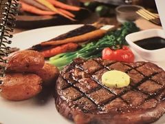 -WOLFGANG PUCK KITCHEN & BAR(迪士尼小镇店)