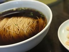 红汤面底-裕兴记•蟹黄面馆(人民广场店)