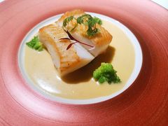香煎比目鱼佐黄油汁-Oyster Talks 四度蚝法餐厅