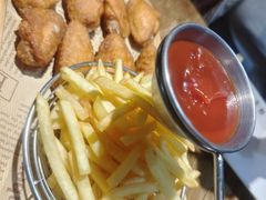 鸡翅薯条-叶派龙虾•招牌香辣蟹·海鲜(中海国际店)