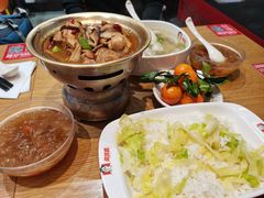 黄焖鸡饭-南城香·饭香串香馄饨香(青年路店)