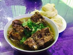 -穆豪麦蒸碗羊羔肉