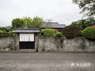 140年“豪宅”改造成小旅馆，令人难以抵抗的侘寂之美！