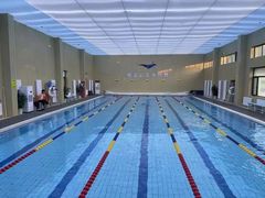 -鲸灵公元游泳中心