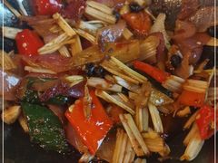 -小厨子私房菜·云南美食店