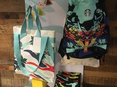 -星巴克(东莞常平富盈广场店)