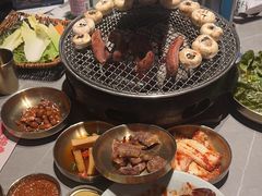-草家酱蟹炭火烤肉店(珲春南路一店)