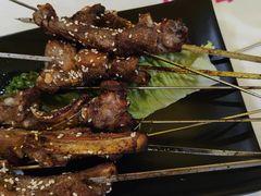 -野山舂·贵州现舂酸汤牛肉(民生路店)