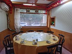包厢-1910老鲁味海鲜·戳子肉·青岛菜(金沙滩店)