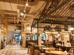 大堂-大食代美食广场(上海中心店)