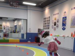 -米高蓝斯克国际轮滑中心(中铁建店)