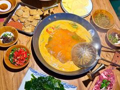 -贵厨酸汤牛肉(小十字店)