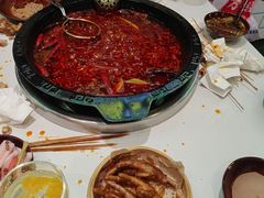 -卤校长老火锅(杨家坪直营店)