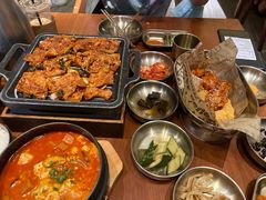 -春熙台韩国料理·章鱼肥牛(西丽店)