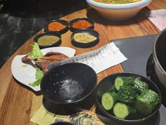 -梁山烤肉(榆林行者武松店)