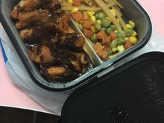 -周记热干面豆皮大王(桃花东街店)