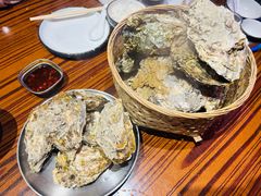 -蚝堡海鲜·威海菜·海肠捞饭·烧烤·亚洲吃蚝公司(幸福门店)
