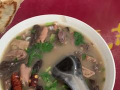 -清真八大碗(G6辅路店)