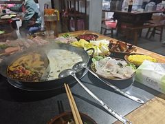 -重庆故事姊妹老火锅(财经学院店)