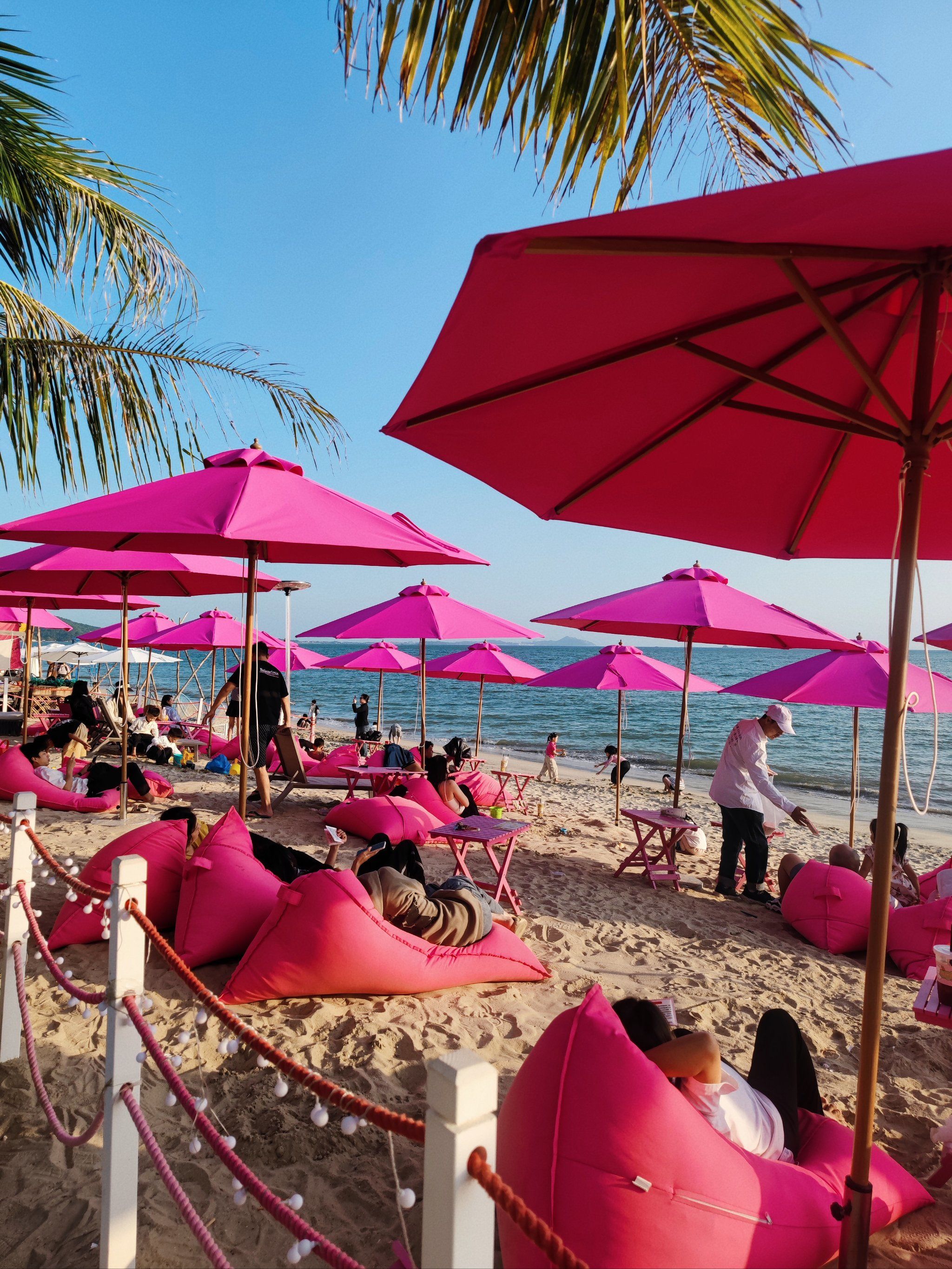 发朋友圈被问爆的了的沙滩.这片沙滩🏖️