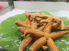 -四囍码头海鲜烧烤自助火锅(外滩南京东路悦荟广场店)