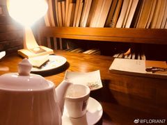 -斯多格书乡(北京大学畅春园店)