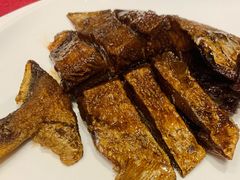 干煎熏鲳鱼-老吉士酒家(天平路店)