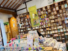 -猫的天空之城概念书店(苏州平江店)
