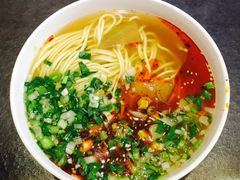 牛肉面-清真·苍鹰蓬灰牛肉面(盐场路店)