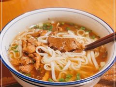 -矮子粉店1985·长沙米粉(湘春路店)