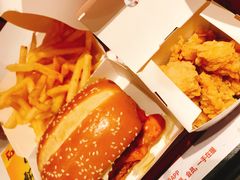 -肯德基(中纬店)