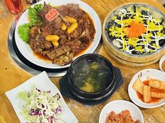 -喇喇排骨火锅·传统韩式脊骨汤(望京西园总店)