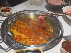 -老房老舍重庆火锅(假日城市店)