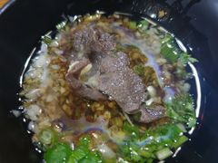 -果松木炭酸菜铜火锅·外婆参鸡汤