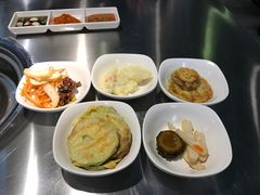-韩聚屋韩国烤肉餐厅(新北万达店)