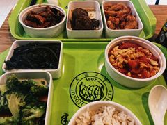 -同济大学本部学苑饮食广场