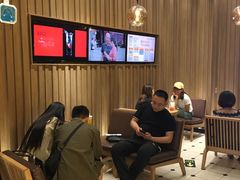等位区-CoCo都可(合生汇店)