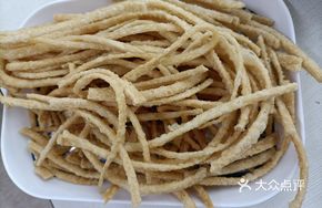 Braised Beef and Fried Dough Noodles Soup