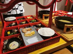 -勺子米线·云南传统小吃市集(四方街店)