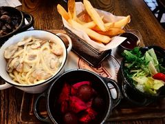 -BOURBON 玻本美式餐厅酒吧(虹桥新天地店)