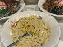 -CowCow其其·牛杂咖啡公司(六运店)