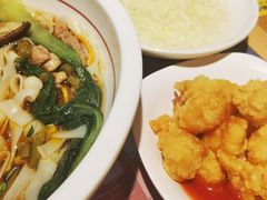 -呷佬·长沙手工米粉(金沙江路店)