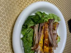 馕坑果木烤羊排-巴扎美食·新疆菜·西域歌舞表演餐厅(新疆大厦店)
