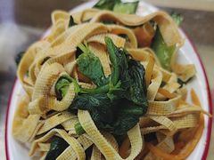 -陇上全荟兰州传统牛肉面(延吉路店)