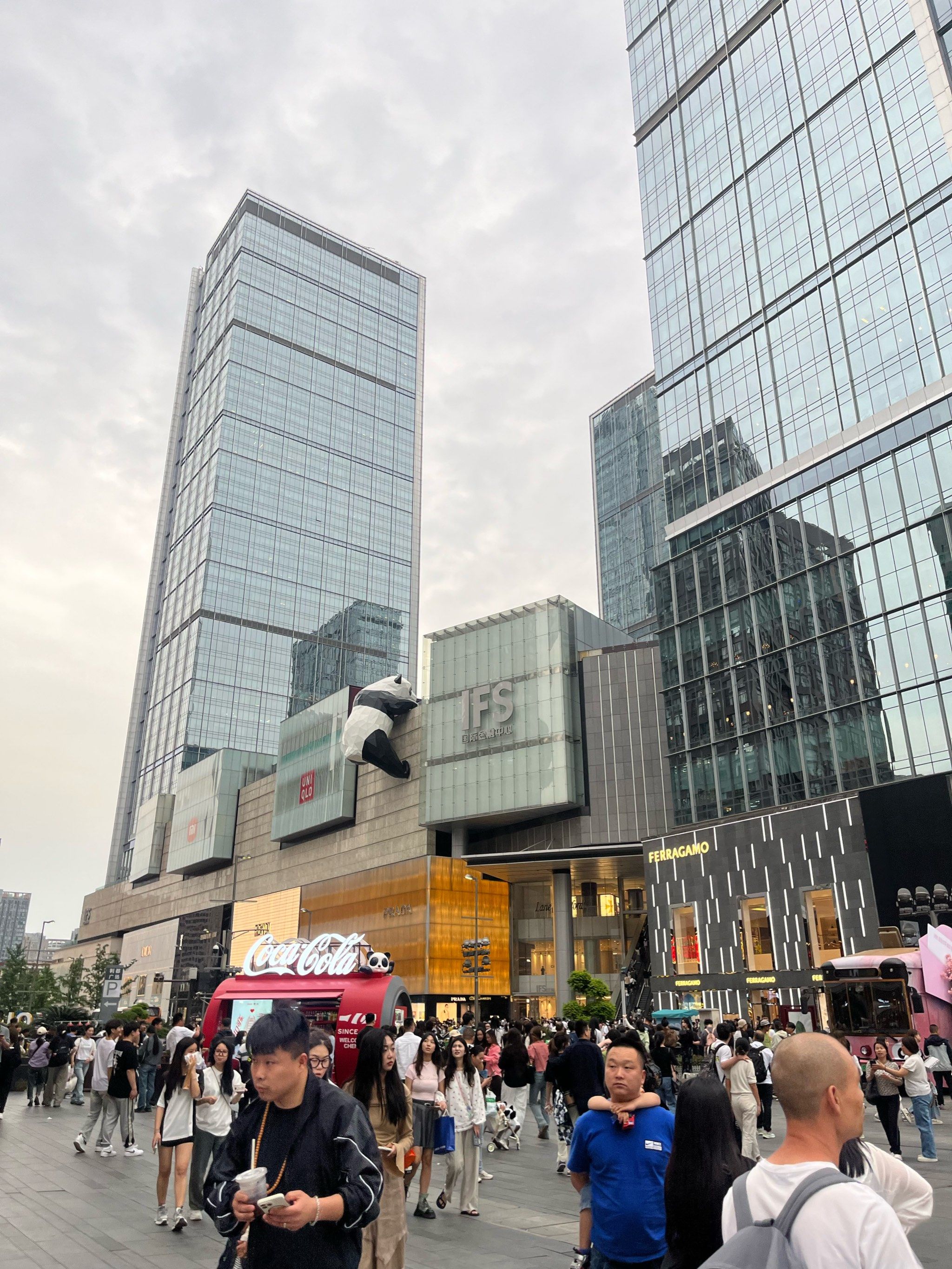 ifs成都地标建筑,一条龙逛春熙路ifs太古