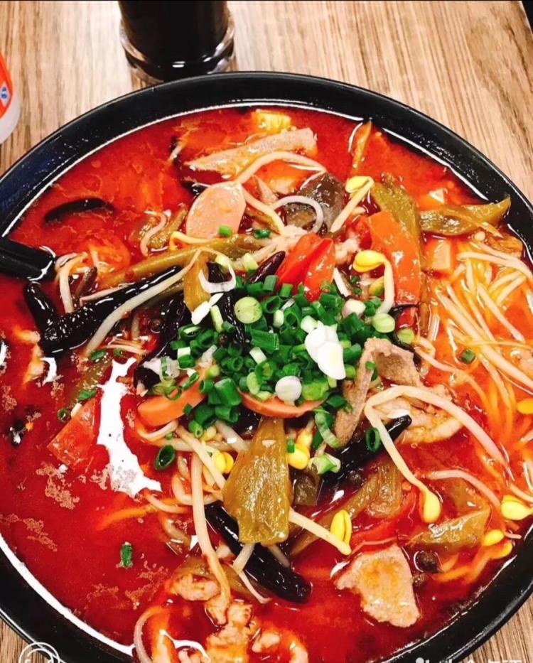 推荐:老坛酸菜四鲜米线泡椒四鲜米线